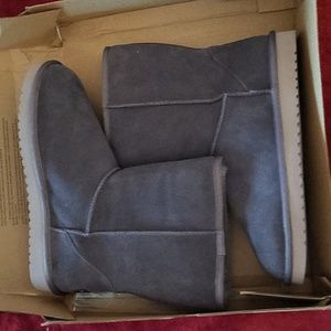W koala short boots size 11 brand new